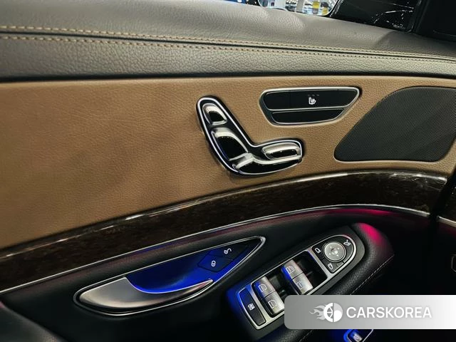 Mercedes-Benz S-class 2020 Черный из Китая