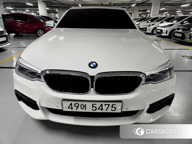BMW 5 Series (G30) 2018 Белый из Кореи