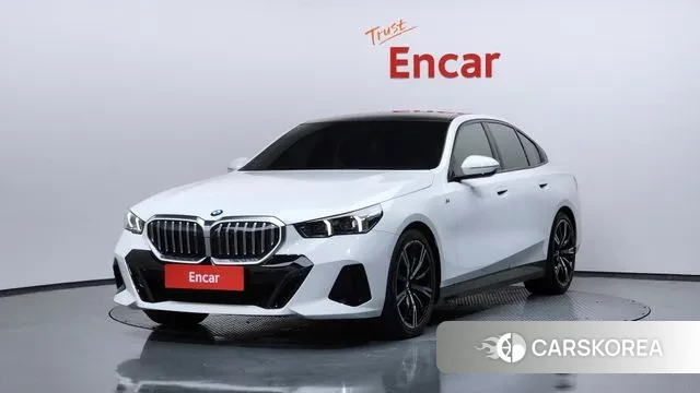 BMW 5 Series (G60) 2024 Белый из Кореи