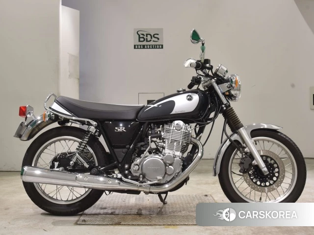 Проданный Yamaha SR400 2022 из Японии
