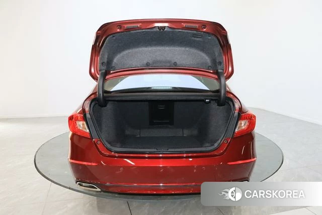 Honda Accord 2021 Красный из Китая
