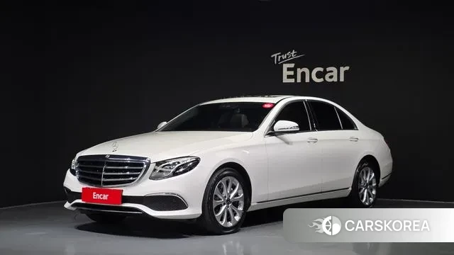 Mercedes-Benz E-Class W213 2020 Белый из Кореи