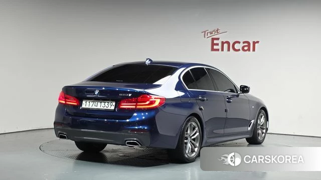 BMW 5 Series (G30) 2019 Синий из Кореи