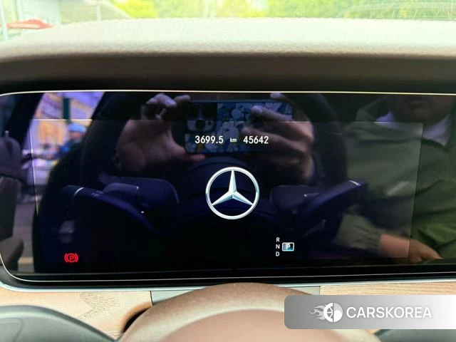 Mercedes-Benz E-class 2021 Черный из Китая
