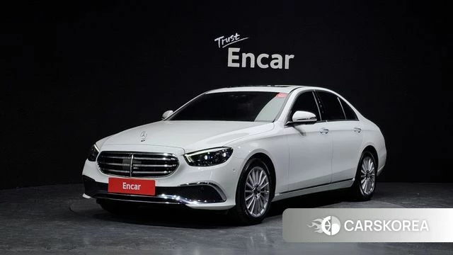 Mercedes-Benz E-Class W213 2022 Белый из Кореи
