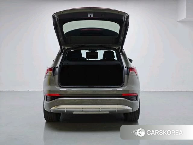 Audi Q4 e-tron 2023 Темно-серый из Китая