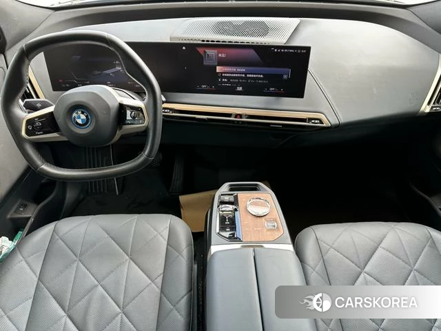 BMW iX 2023 Темно-серый из Китая
