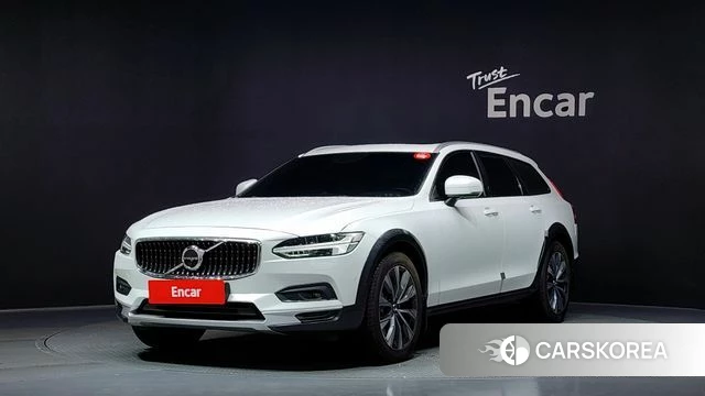 Volvo V90 Cross-Country 2021 Белый из Кореи