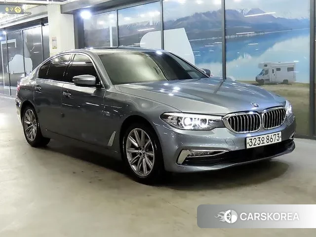 BMW 5 Series (G30) 2018 Серый из Кореи