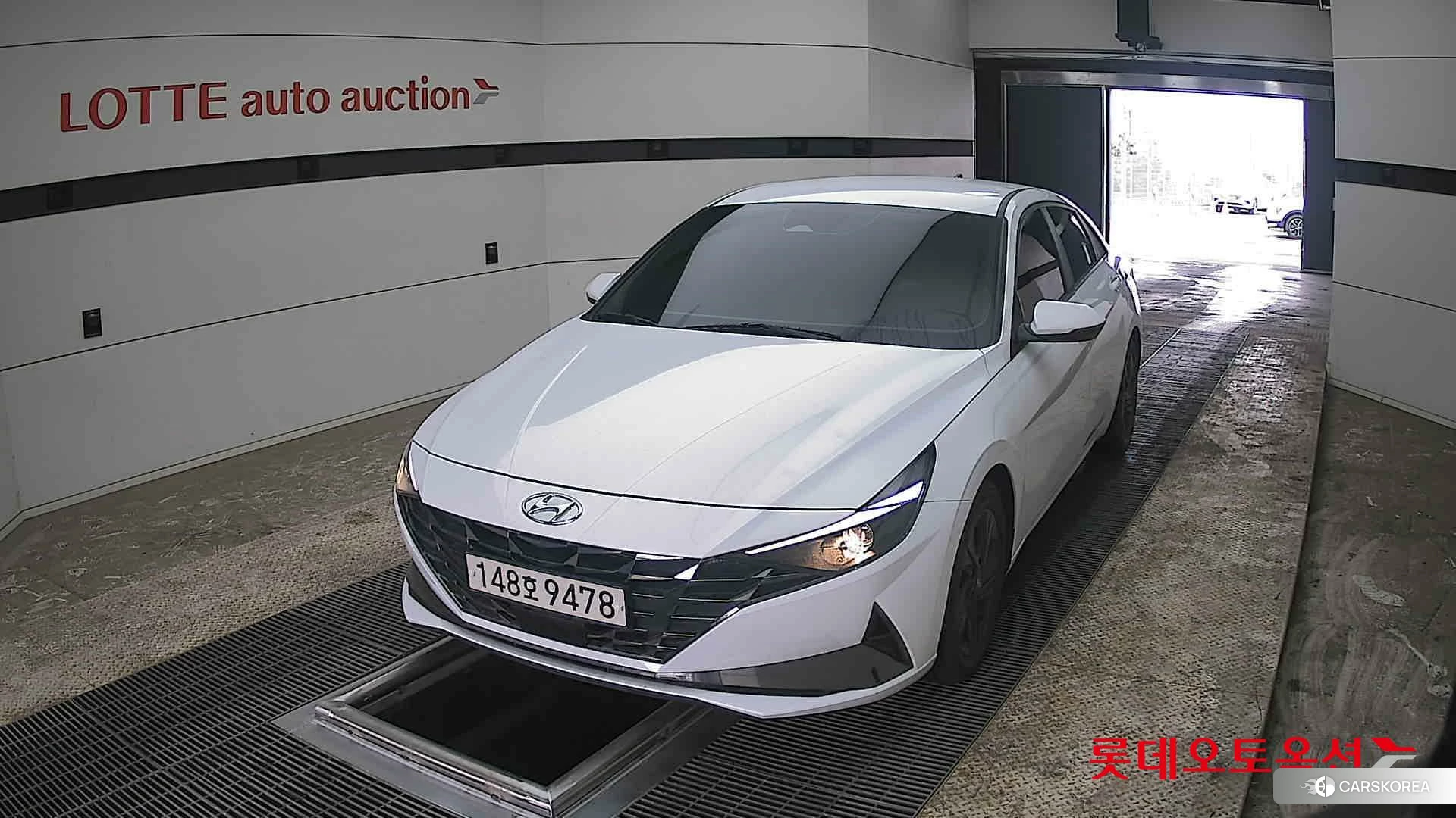 Hyundai Avante Hybrid 2021 Polar White из Кореи