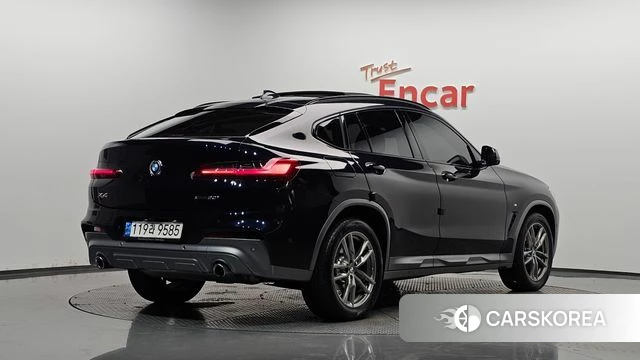 BMW X4 (G02) 2021 Черный из Кореи