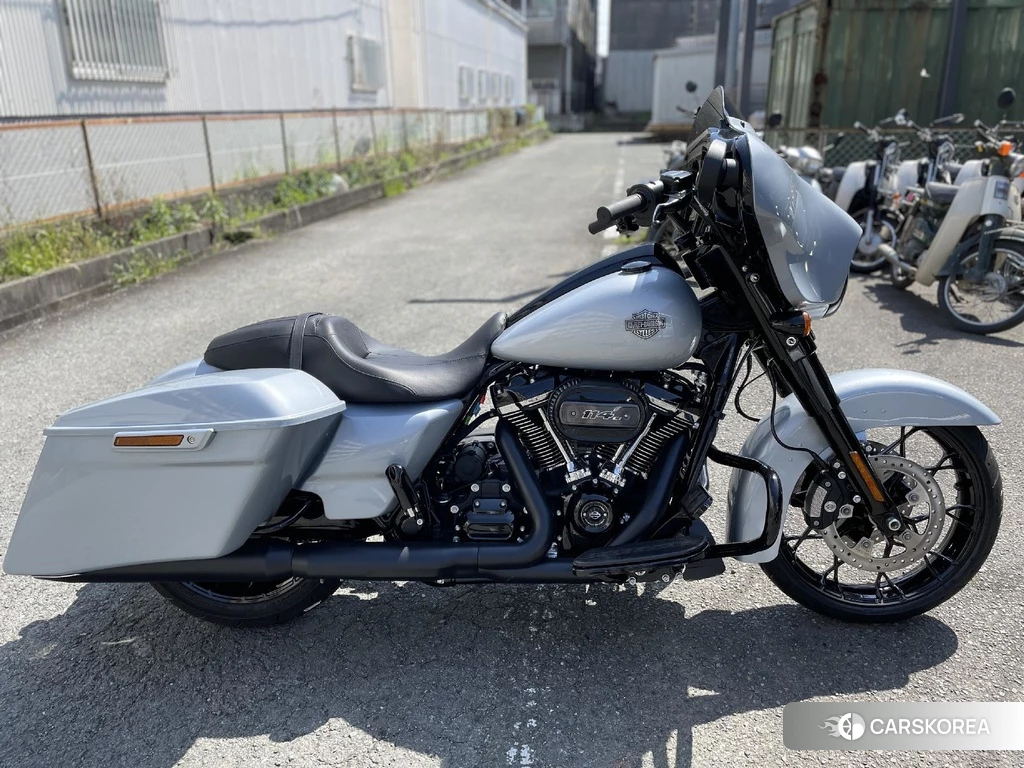 Проданный Harley-Davidson Street Glide FLHXS1690 2023 из Японии, фото 2