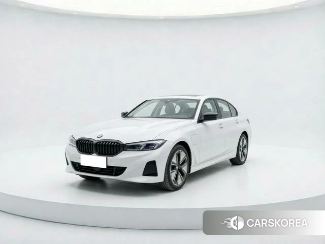 BMW i3 2024 Белый из Китая
