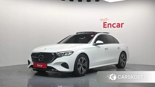 Mercedes-Benz E-Class W214 2025 Белый из Кореи