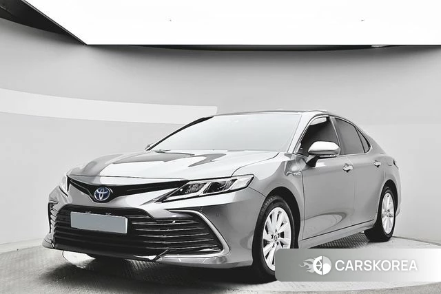 Toyota Camry (XV70) 2022 Серый из Кореи
