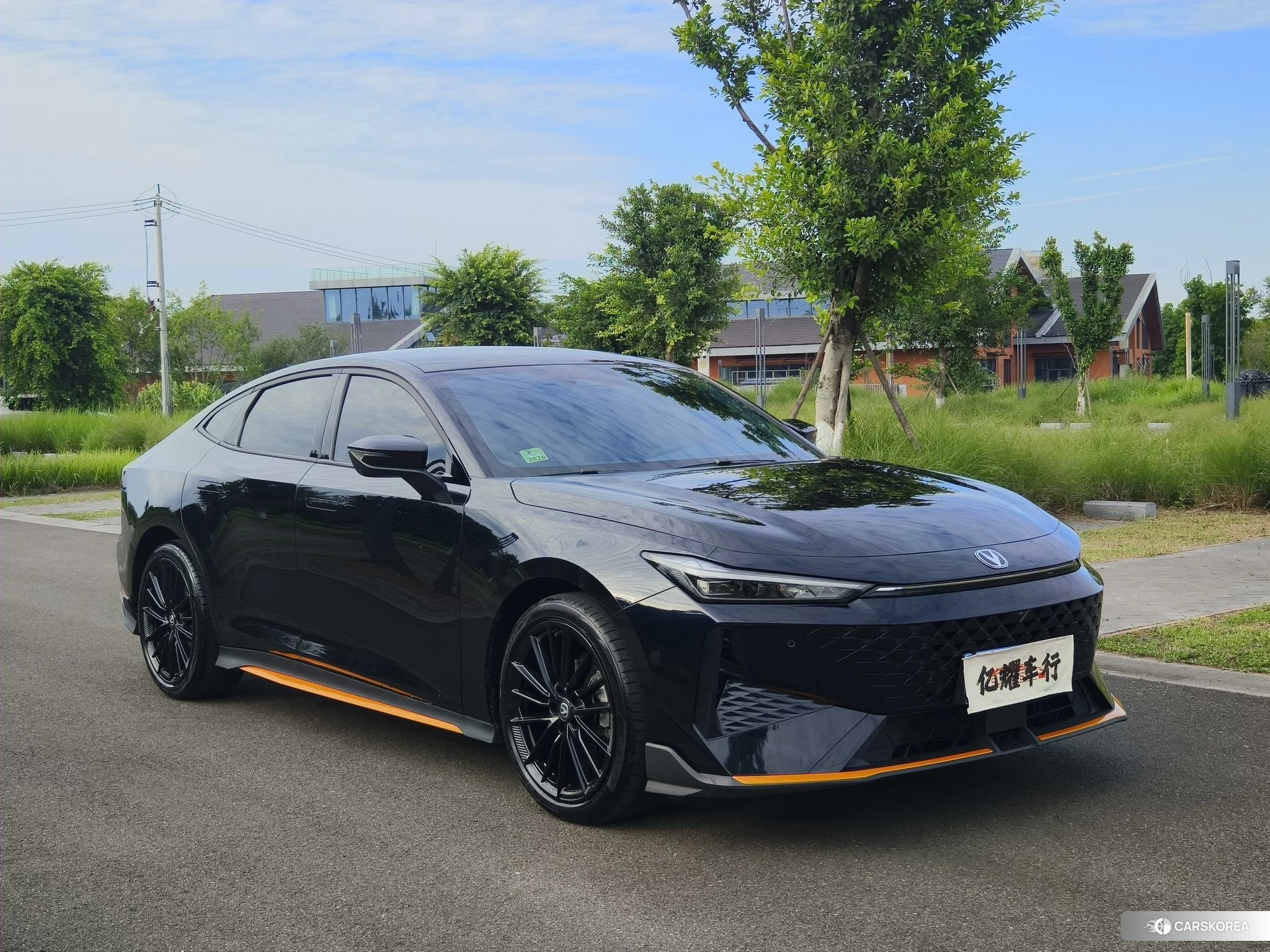 Chang'an UNI-V 2024 Черный из Китая