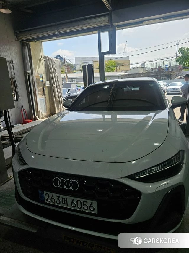 Audi A5 (B10) 2025 Белый из Кореи