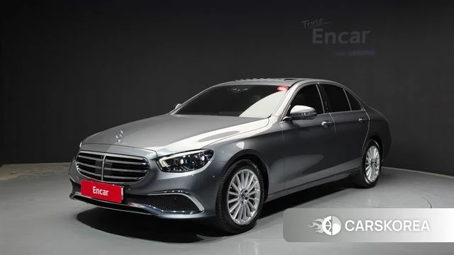 Mercedes-Benz E-Class W213 2022 Серый из Кореи