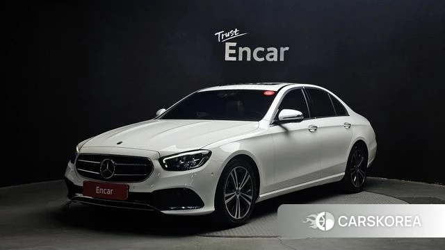 Mercedes-Benz E-Class W213 2021 Белый из Кореи