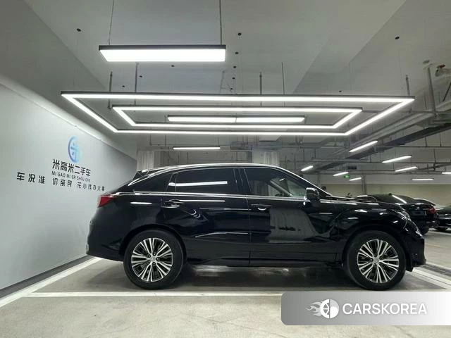 Honda Crown Road 2021 Черный из Китая