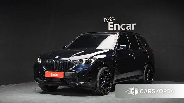 BMW X5 (G05) 2023 Черный из Кореи