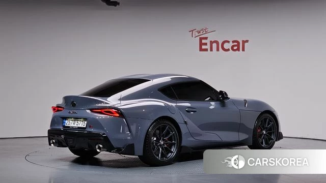 Toyota Supra 5th Generation 2023 Светло-серебряный цвет из Кореи