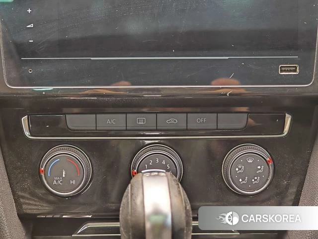Volkswagen Magotan 2021 Черный из Китая