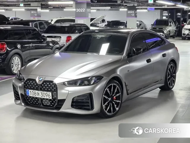 BMW 4 Series (G22) 2025 Черный из Кореи