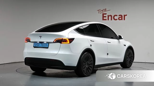Tesla Model Y 2024 Белый из Кореи