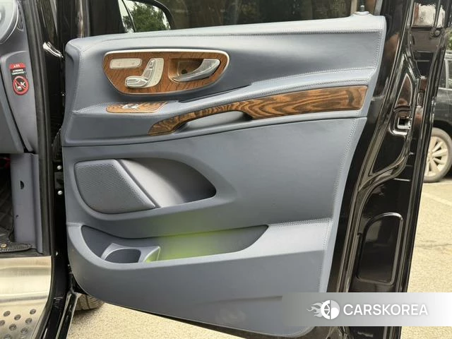 Mercedes-Benz Vito 2022 Черный из Китая