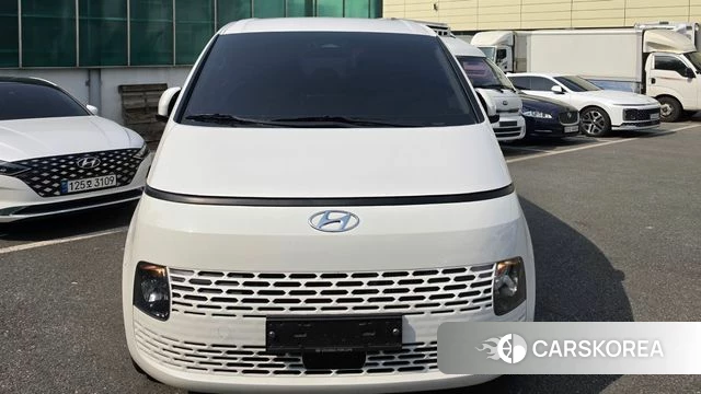 Hyundai Staria 2024 Белый из Кореи