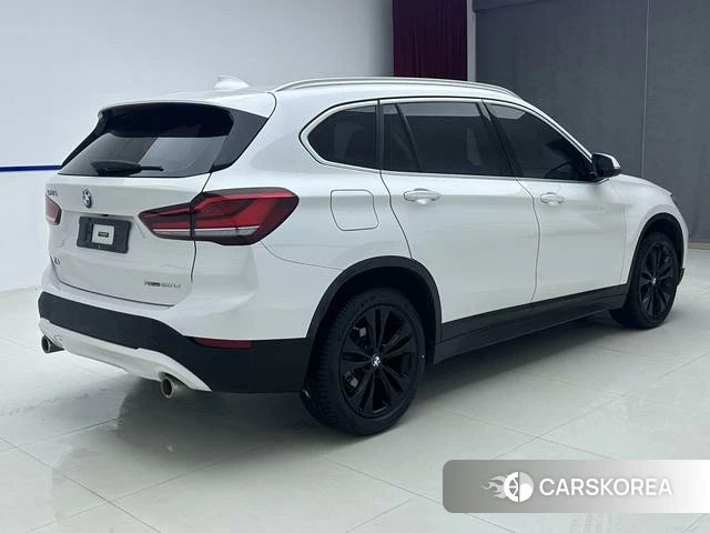 BMW X1 2021 Белый из Китая