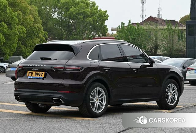 Porsche Cayenne 2018 Красный из Китая