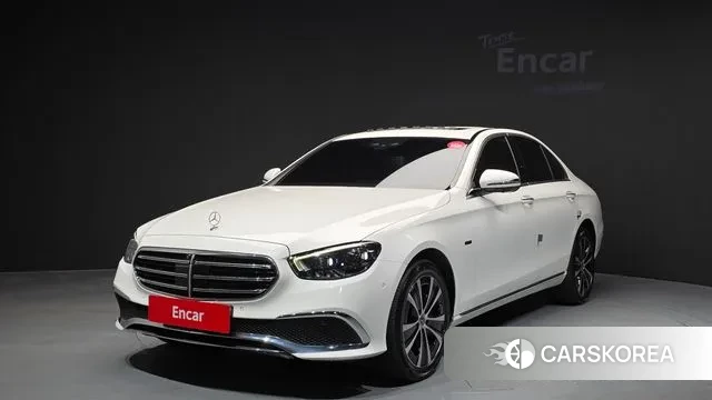 Mercedes-Benz E-Class W213 2021 Белый из Кореи
