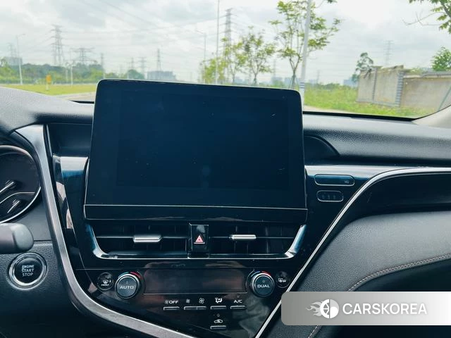 Toyota Camry 2021 Белый из Китая