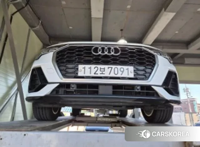 Audi Q3 (F3) 2020 Белый из Кореи