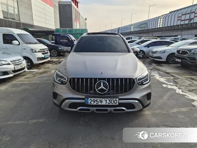 Mercedes-Benz GLC-Class X253 2021 Серебристо-серый из Кореи