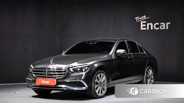 Mercedes-Benz E-Class W213 2022 Серый из Кореи