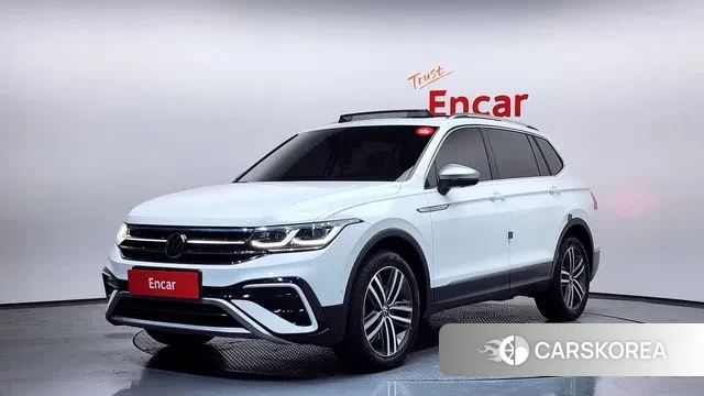 Volkswagen Tiguan Allspace 2023 Белый из Кореи