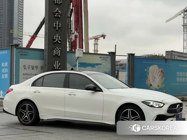Mercedes-Benz Class C 2023 Белый из Китая