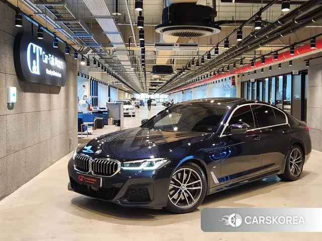 BMW 5 Series (G30) 2020 Черный из Кореи