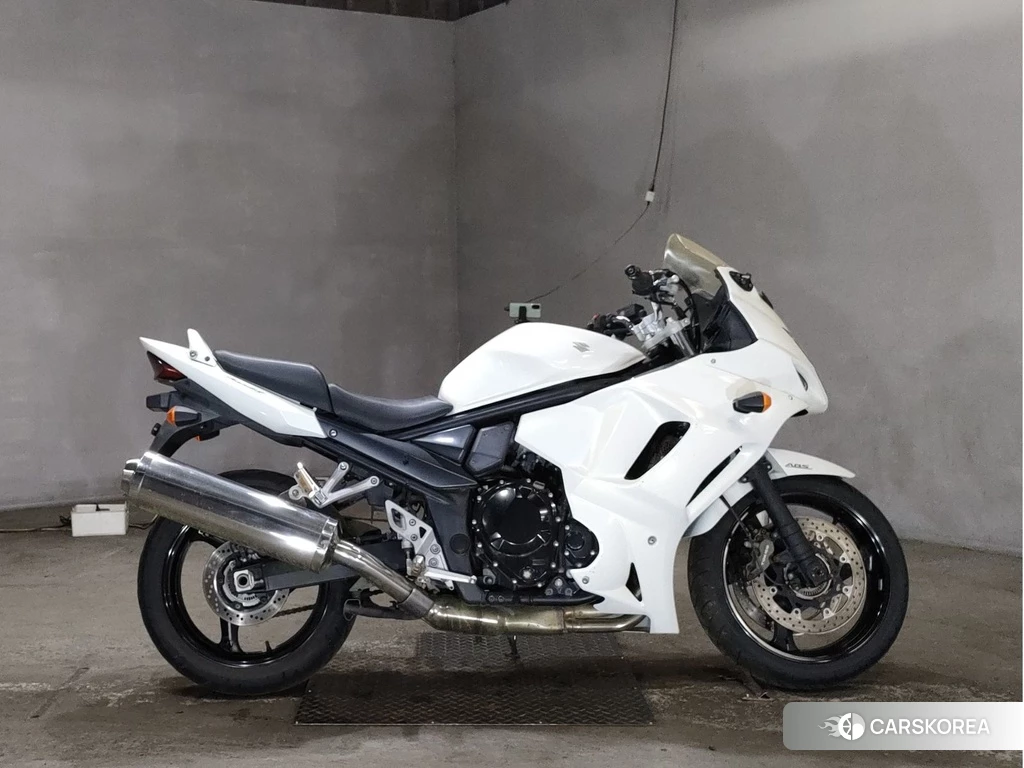 Проданный Suzuki BANDIT 1250F 2010 из Японии, фото 2