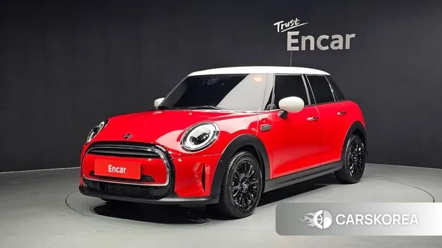 Mini Cooper 2023 Красный из Кореи