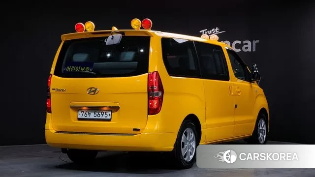 Hyundai The New Grand Starex 2018 Желтый из Кореи