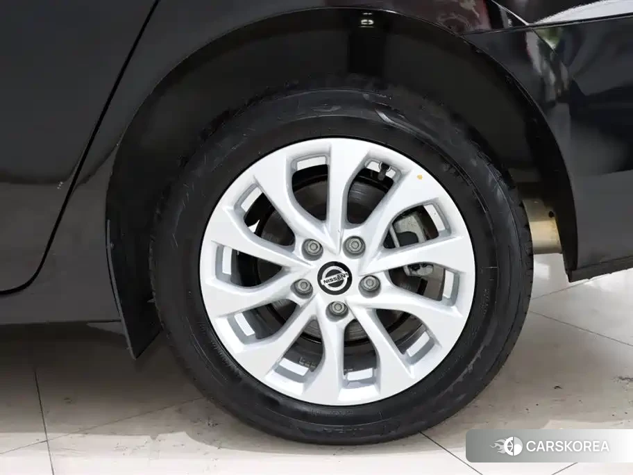 Nissan Sylphy 2024 Черный из Китая