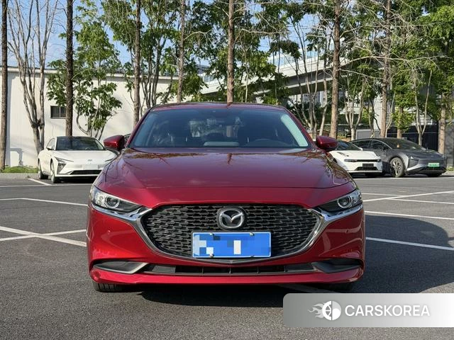 Mazda 3 Angkesaila 2021 Красный из Китая