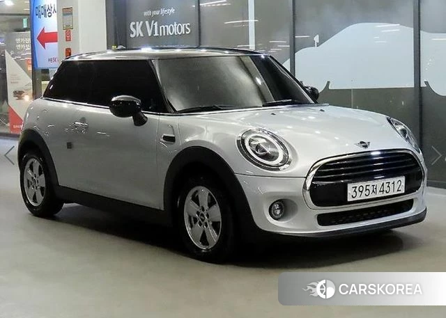 Mini Cooper 2019 Серебряный из Кореи