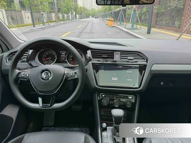 Volkswagen Tiguan L 2021 Белый из Китая