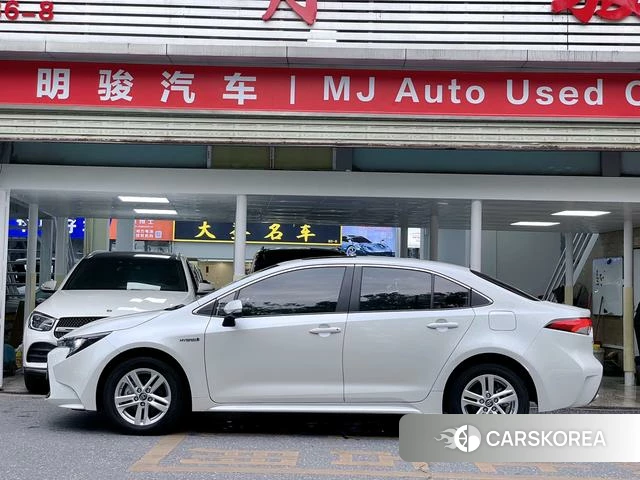 Toyota Lei Ling 2023 Белый из Китая