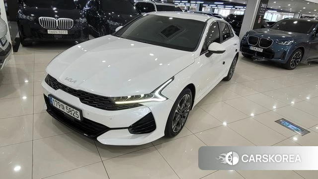 Kia K5 3rd generation 2022 Белый из Кореи